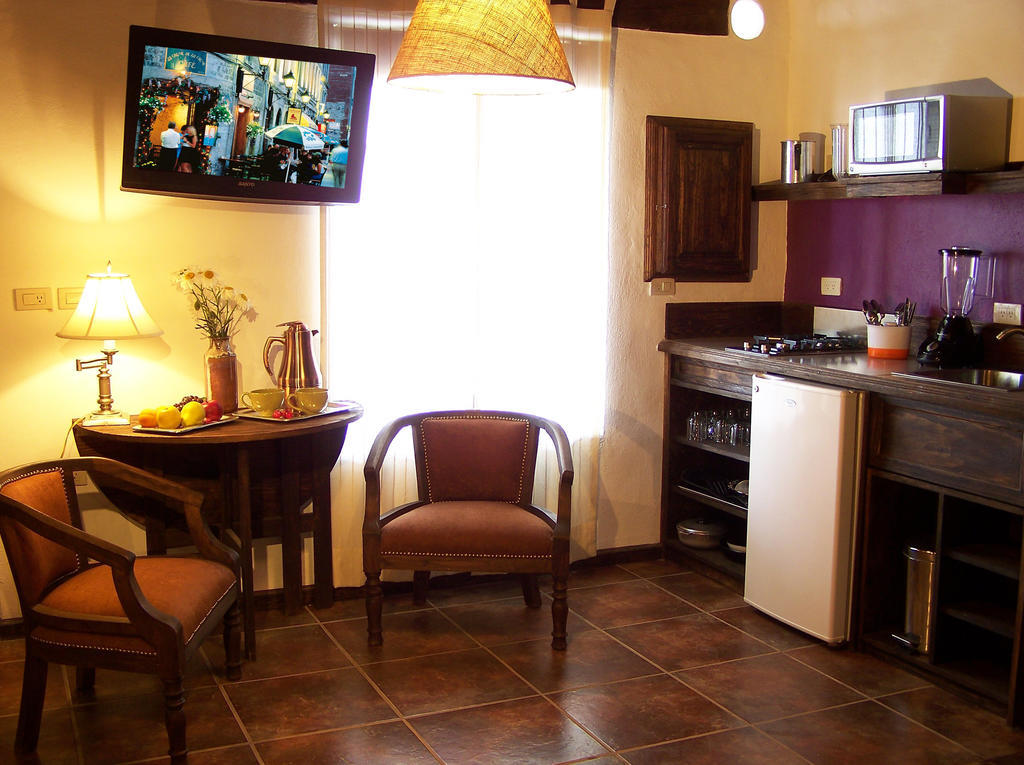 Hotel Villa Cassis Tapalpa Oda fotoğraf